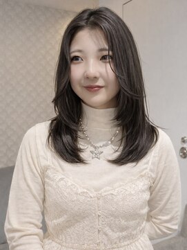 エアー 青山(AIR) レイヤーカット／艶カラー