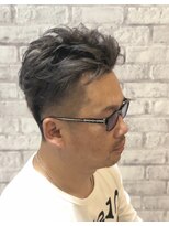 ヘアーアンドビューティー ギブリ(Ghibli) 大人のダブルカラー、オールバック