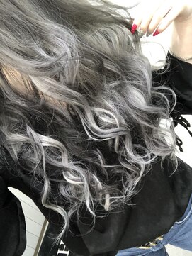 ホワイト(WHITE) ホワイトグレー