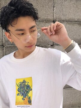 ワンインチ(1 inch) 【1inch】ショート/パーマ/アップバング（札幌/麻生）