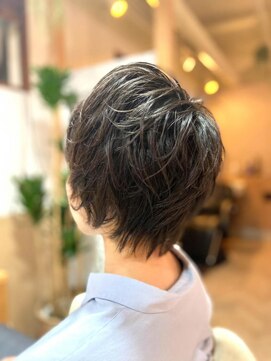 ユッカ エコル 塚口(YUCCA ekolu) ekolu style 384/ウルフショート/束感ショート/ボーイッシュ