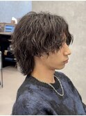 メンズウルフ/ツイストスパイラル/縦落ちパーマ/刈り上げなし