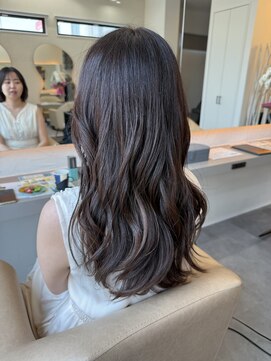 バーチミシマ(BIRCH mishima) マロンブラウンカラーで作るキラ髪ロング、フェイスレイヤー