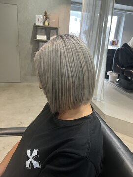 ラック(LUCK) ホワイトカラー