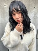 暗髪　ゆるラフウェーブ