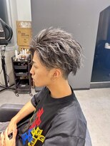 メンズサロン キング 梅田店(Men’s salon K!ng)&nbsp;フェザーショートアップバングセンターパートメンズハイライト