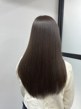 ライア 吉祥寺南口店(laia) 美しい後ろ姿はツヤ髪から♪アッシュベージュの透明感◎