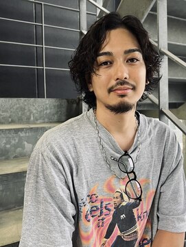 ヨンマルヨン(404) 大人の色気×ナチュラルパーマミディアム