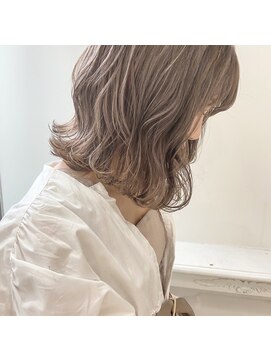 ケイリー(KAYLEE) 【KAYLEE☆STYLE】ハイライトラベージュ