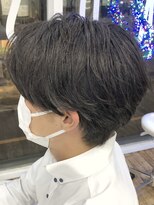 ヘッズ 本八幡店(HEADS)&nbsp;MEN'S HAIR  センターパート　ツイストスパイラル　コンマヘア
