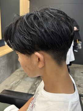 ニアウ 伊勢崎連取店(Niau) メンズマッシュパーマツイストスパイラルパーマ波巻きパーマ