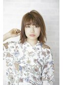 セクションカラー/グラデーションカラー/ペールベージュ/秋葉原