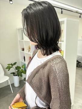 キートス 高知店(kiitos) くびれミディ/くびれレイヤー/くすみグレージュ