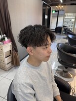 アイズ 海老名(AIZU)&nbsp;ツイストスパイラル　ツイストパーマ　波巻きパーマ　ピンパーマ