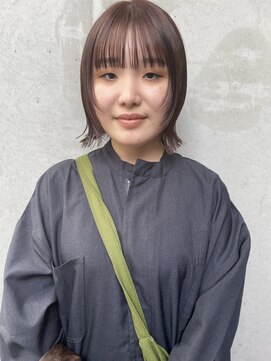 リル(Lilu) 2024.12  顔周りボブスタイル 堀家碧