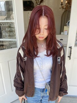 ケイリー(KAYLEE) 【レッドカラー】レイヤーカット