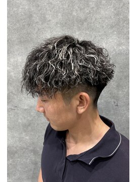 ヴァンカウンシル Kuwana(VAN COUNCIL) メンズホワイトハイライト×パーマ