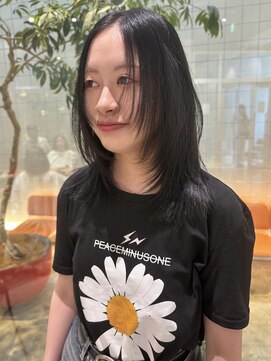 ローエ バイ デコ(Rohe by DECO) 【kira】透け感ブラック/ミディアムレイヤー