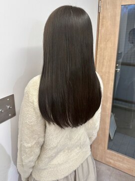 ミュラ(mulah) くすみカラーオリーブグレージュ*艶髪ストレート透明感カラー