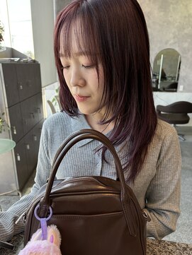 ウープス(Oops) ハッシュカット/レイヤー/韓国ヘア/フェイスレイヤー/ボルドー