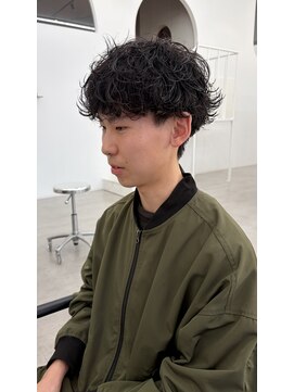 エマン(AIMANT) シャドウパーマ