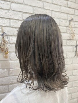 フロー(flow) グレージュ