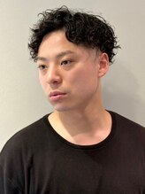 スカーレット(Scar/let)&nbsp;大人の色気を引き出すパーマスタイル/刈り上げショート