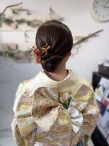 ヘアセットサロンエッジ(Edge)&nbsp;ご友人の結婚式にお振袖でシニヨンスタイルに