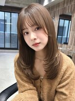 ポーチバイハニー オモテサンドウ(PORCH by HONEY omotesando)&nbsp;ハッシュカットミディアムヘアシアーグレージュ2