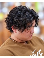 OWN Men's salon【オウン】 ツイストスパイラルパーマ×センターパート