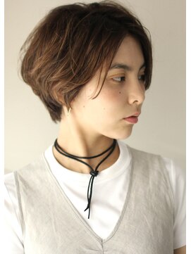 サーカス バイ ビュートリアム 青山(CIRCUS by BEAUTRIUM) 前髪長め 手入れ簡単 マッシュショート 毛先パーマ