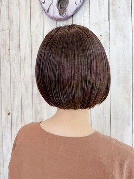 トゥードア(twoDOORs) ［two DOORs］あごラインミニボブ