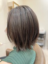 リュドール 名駅(Rue D'or)&nbsp;極細ハイライトで明るさアップ！な外ハネボブ