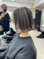 イキ 表参道(iki omotesando)&nbsp;モード/無造作ウェーブ/大人ガーリー[表参道駅]