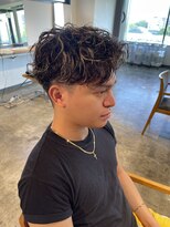 ザ オーダー(THE ORDER)&nbsp;メンズカットニュアンスパーマハイライト