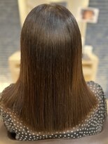 ヴィヴァーチェイルソーレ(VIVACE ilsole)&nbsp;30代40代髪質改善ココアブラウン艶感ストレート透明感赤み消し