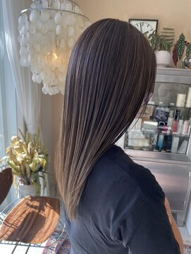 フィグバイアルテフィーチェ(fig by artefice) ハイライトカラー/アッシュベージュ