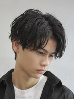 フィフス 渋谷(fifth)&nbsp;センターパート波巻きスパイラルパーマツイストツイスパシャドウ