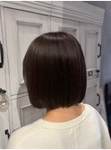 透明感をプラスした大人上品ボブ/ショコラブラウン/艶感