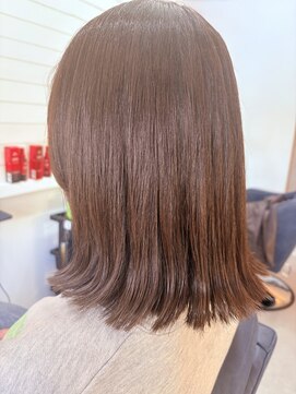 外はねボブピンクブラウン