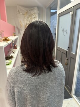 ユルフ(yulf) レイヤーカット×ピンク