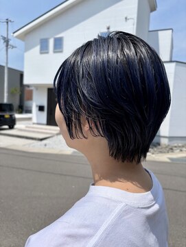 ココヘアー(coco hair) ブルーブラック×マッシュショート