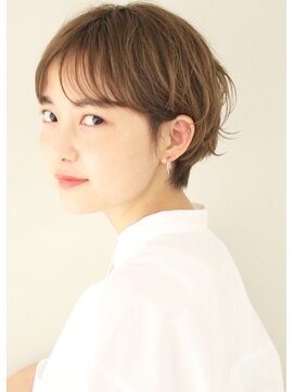 サーカス バイ ビュートリアム 青山(CIRCUS by BEAUTRIUM) パラパラバングのマッシュショート