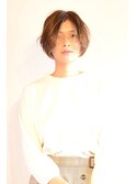 ナチュラルベージュ×ショートボブ