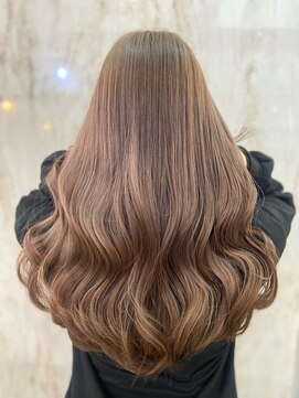 ラビス(Lovis) ミディアム/暗めカラー/デザインカラー/フェイスフレーミング