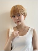 20代 ハイトーン マッシュショート 丸み 耳かけ ブリーチ