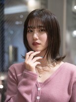 ビュートリアム 梅田(BEAUTRIUM)&nbsp;ミディアム/レイヤーカット/顔周り/外ハネロブ/茶屋町/梅田