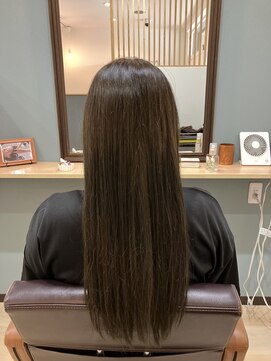 サニー(Sunny) しっとりツヤ髪ロングスタイル