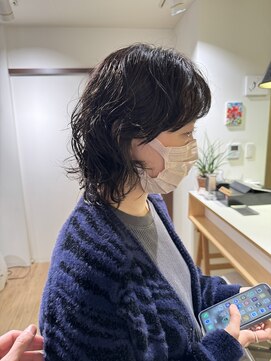 バッタ(Batta) KENTA　ニュアンスクリームパーマ　伸ばしかけの気分転換に◎