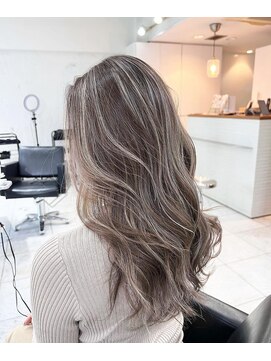 ブレンド 渋谷(BLend) ハイライトブルージュマチルダボブインナーグレージュ前髪